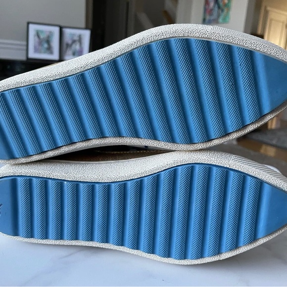 COACH Multi Color High Top Pointed Toe Floral Sneaker All Leather Size 5.5M NEW - Picture 4 of 6